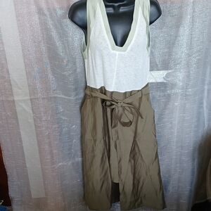 Three Stones Summer dress, NWOT, cream & khaki,  front layered skirt, pockets  M